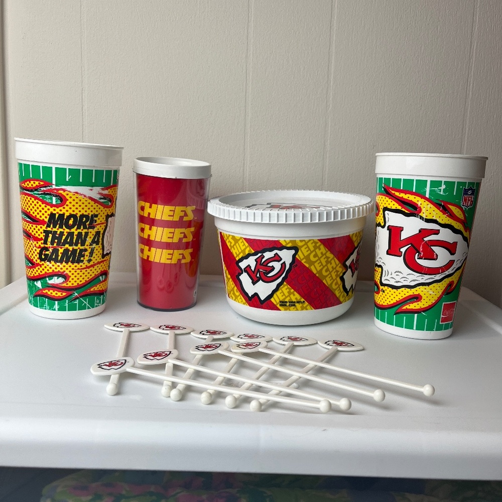 Vintage Kansas City Chiefs Cups Storage Tub Stir Sticks Logo Football NFL